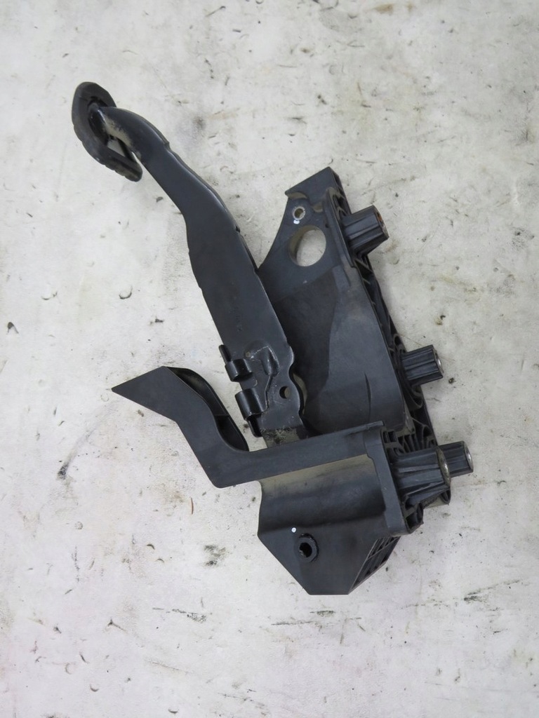 фото №3, Педаль тормоза renault clio v