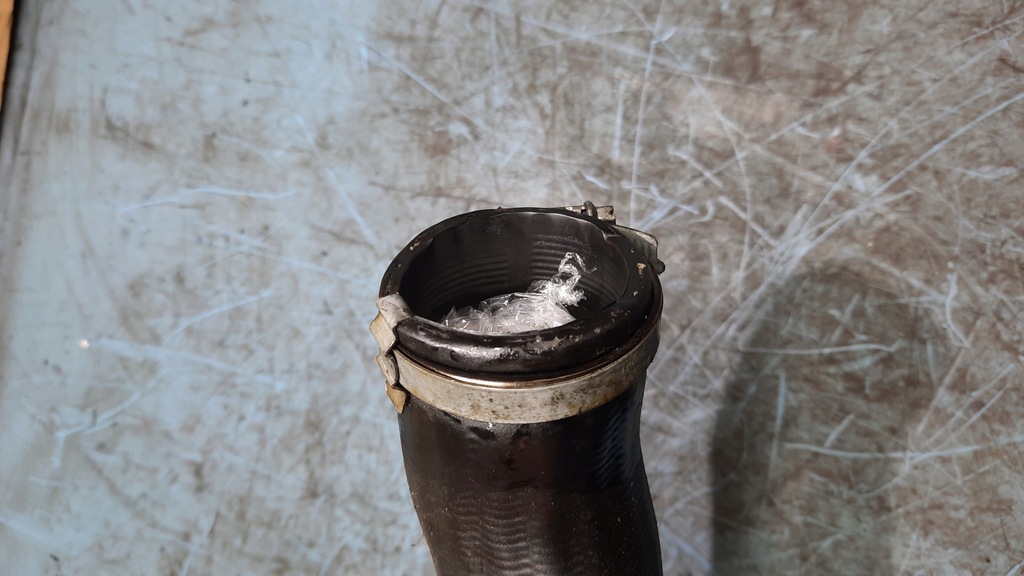 фото №7, Труба интеркулер volvo v40 1.6 d2