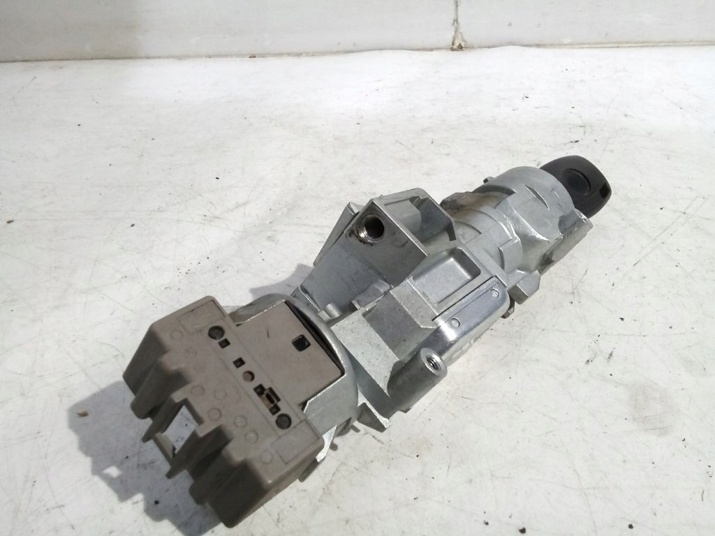 фото №5, Ford focus mk2 замок зажигания с ключ 3m51-3f880-ac
