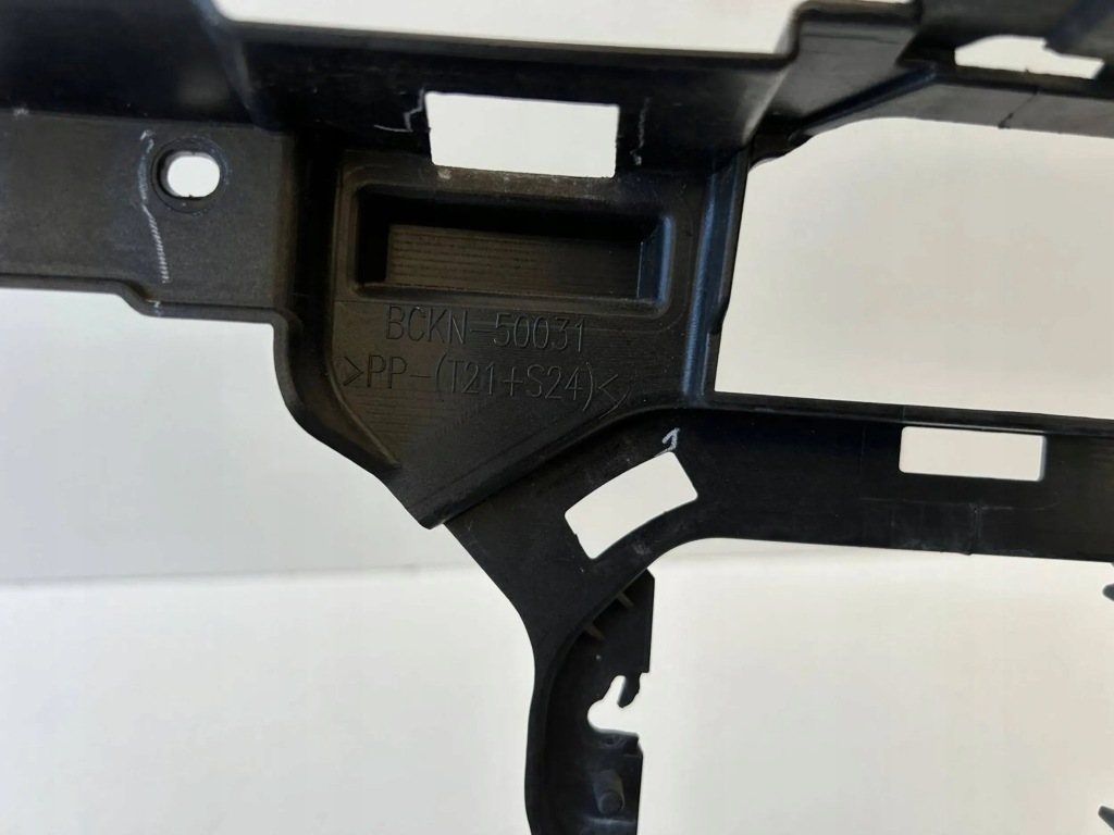 Mazda 3 iii бампер перед bckn-50031 оригінал Зі Шроту