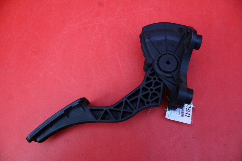 фото №5, Потенциометр педаль газа eu 32700-xxxxx hyundai i30 1 i 1.6 crdi 116 km