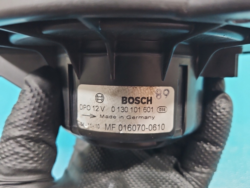 фото №4, Повітродувка обдув вентилятор toyota corolla verso ii 04-09