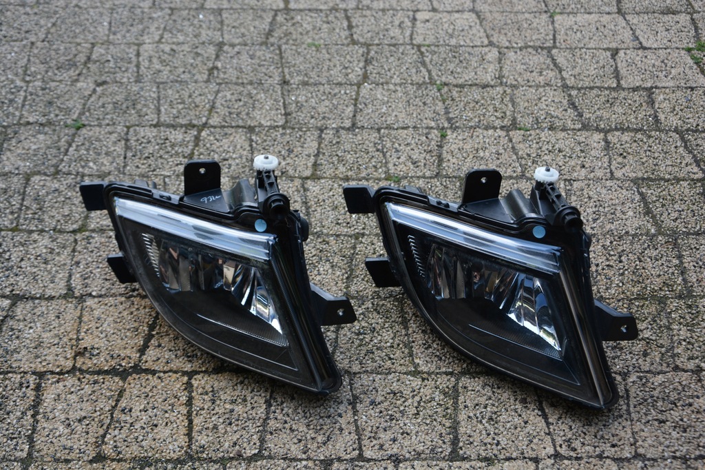 фото №12, Противотуманная фара левый передний vw jetta 5c7941699p