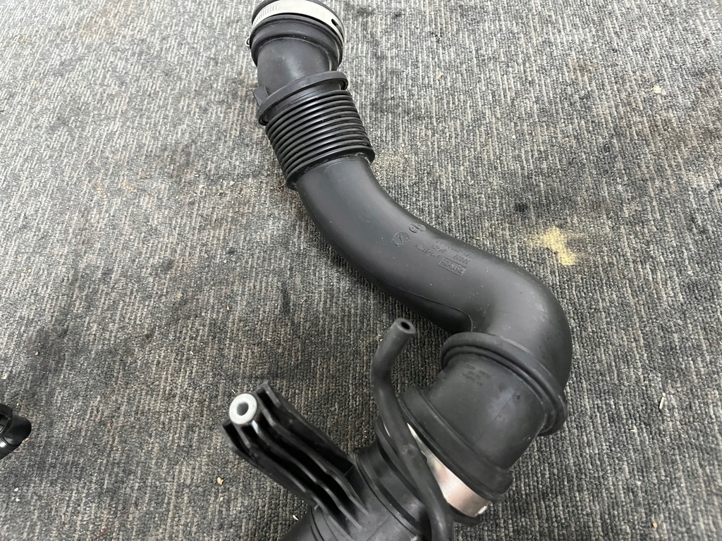 фото №11, Ford transit courier 2021r 1.0 eco шланг труба интеркулер оригинал europ