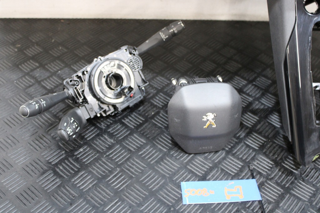 фото №5, Панель приладів консоль подушка безпеки подушки безпеки peugeot 5008 ii 2 gt-line