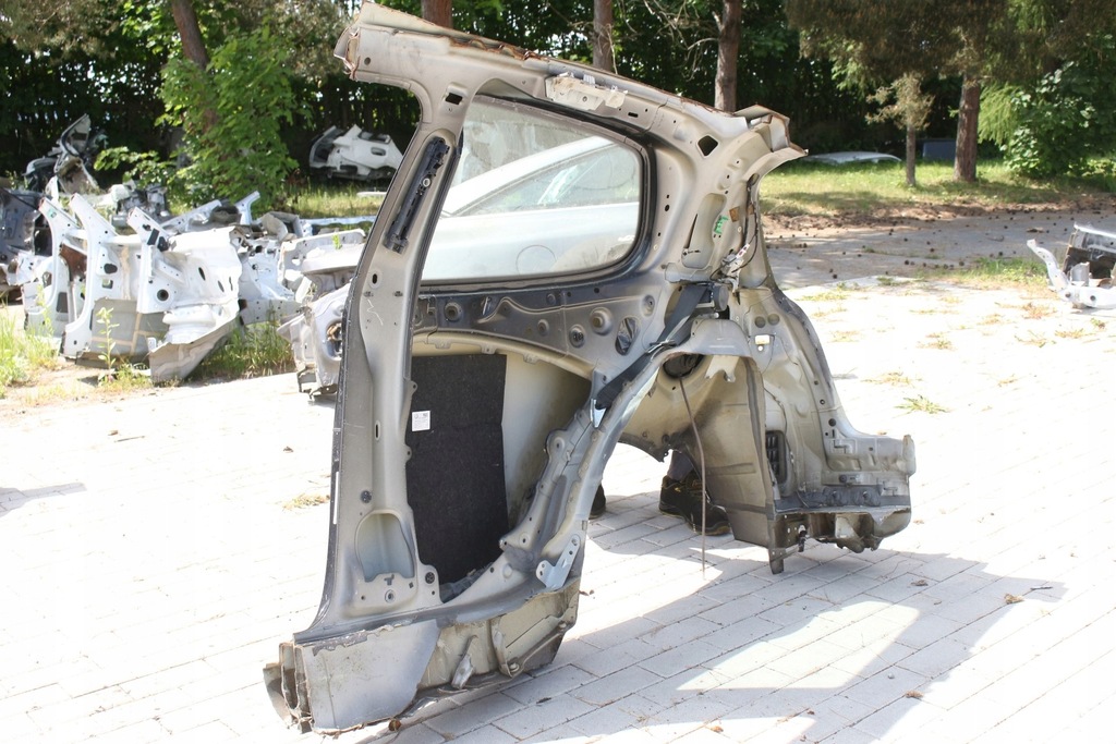 фото №7, Крила правий задня vw golf vi 3d