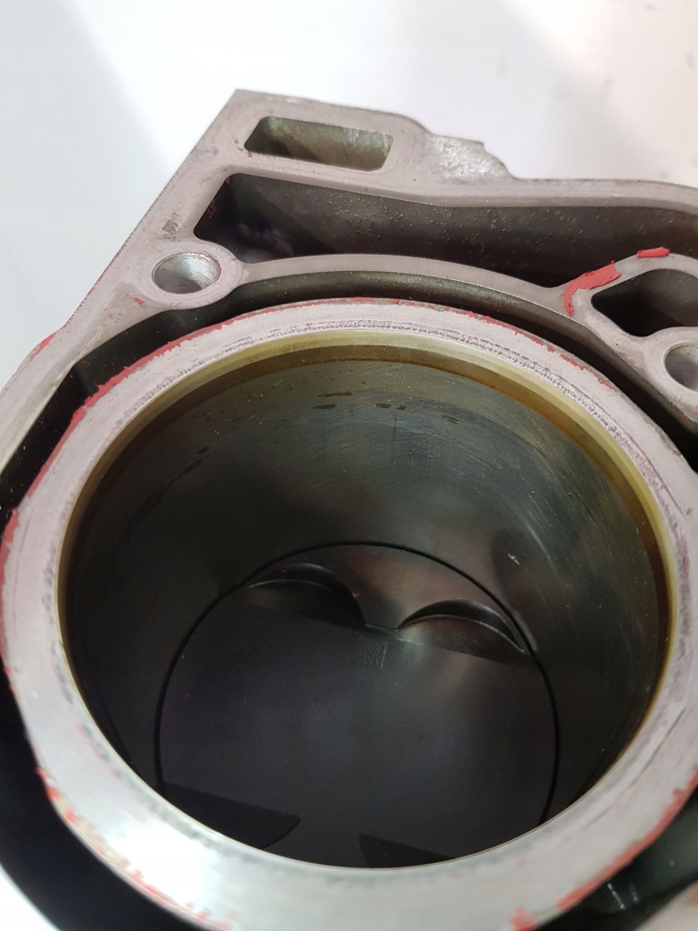 Низ  двигуна комплектний  audi a1 skoda fabia 3 1.0 tsi t dkl Недорого