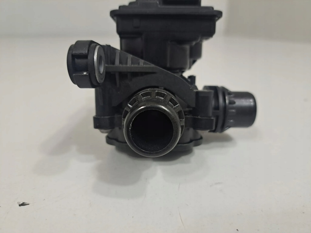 фото №6, Bmw i4 2024 клапани обігрівач