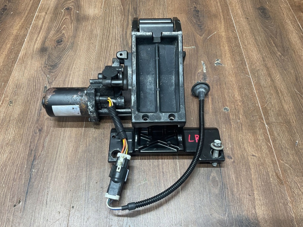 Купити Кронштейн двигун поріг лівий задній range rover l405 vplgp0138 fsm0l61 fsm0r3