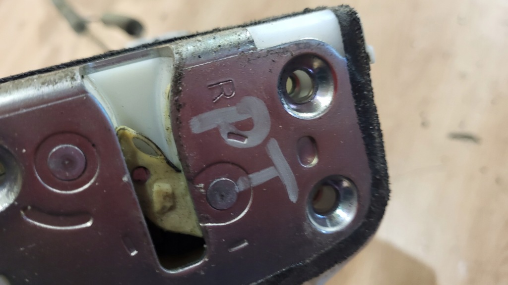 фото №15, Замок правий задня honda civic viii 8 ufo hb 5d 7 pin