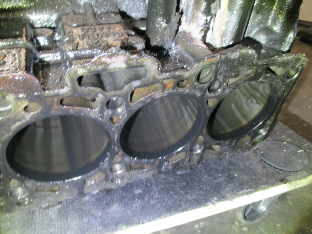 фото №7, Двигатель блок dól блок двигателя passat b6 2.0tdi cba 140km