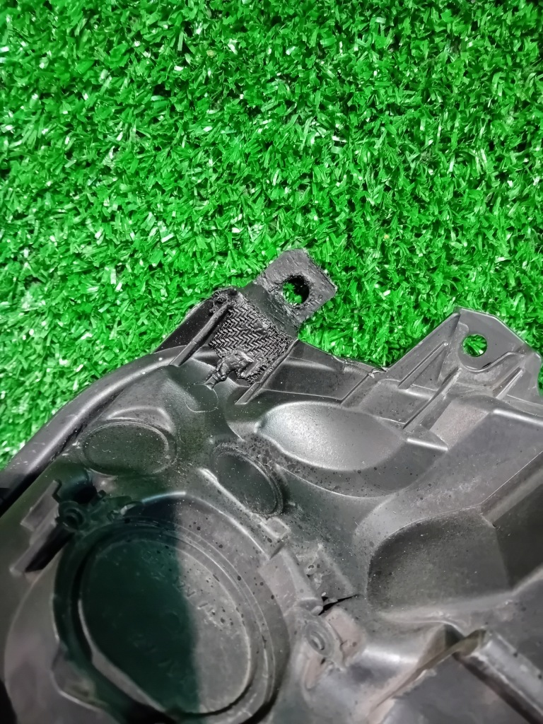 фото №5, Фара правый toyota auris ii lift 2015-