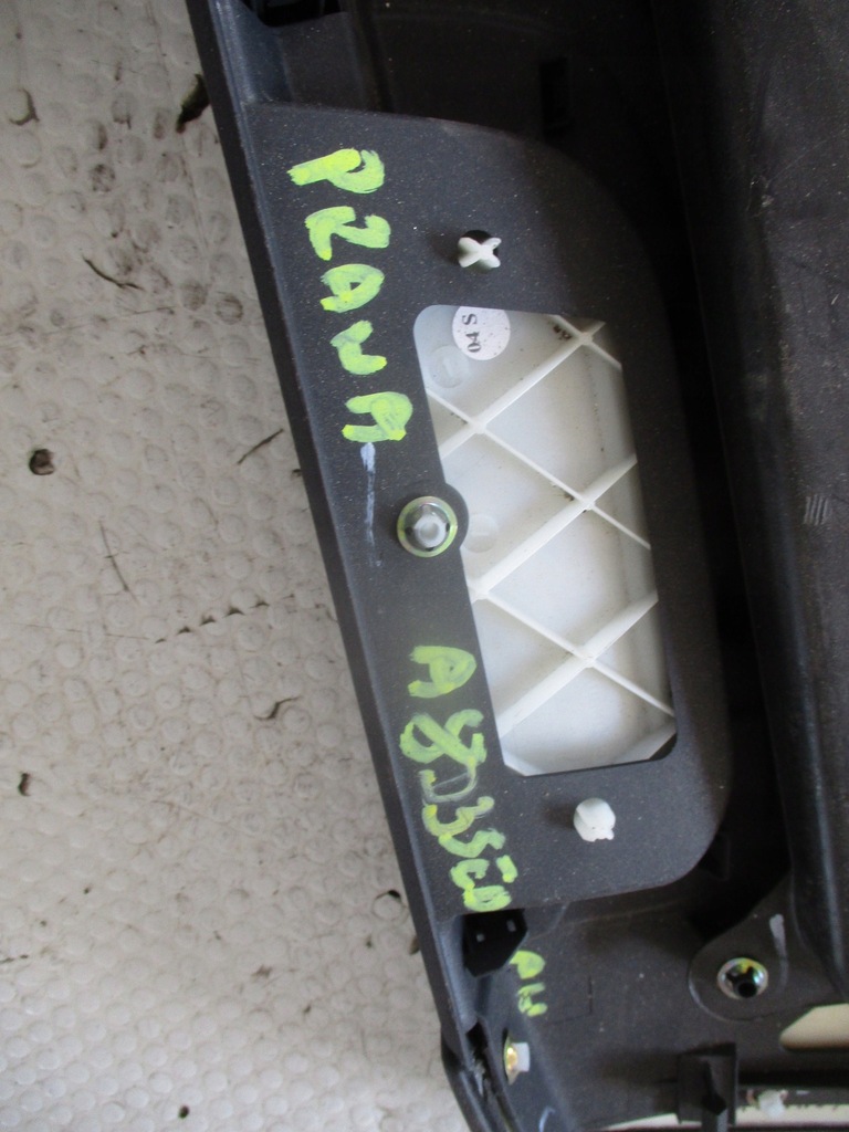 фото №6, Audi a8 d3 3,7 v8 защита обшивка стойка