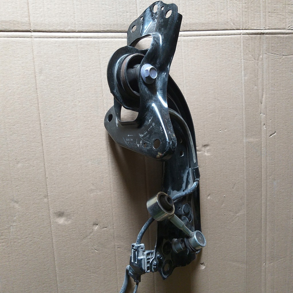 фото №2, Toyota chr ch-r подвеска задняя рычаг левый ступица