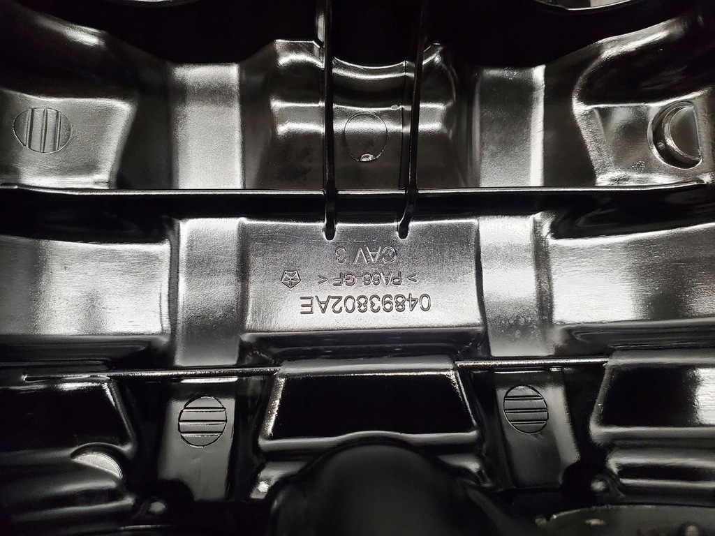 фото №8, Chrysler pacifica 2017 крышка клапанов