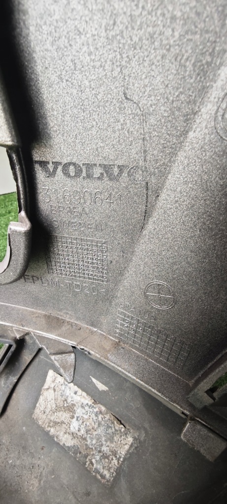 фото №11, Бампер перед volvo xc90 ii lift r-design