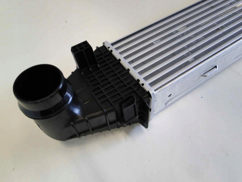 Mercedes e klasa 207 радіатор powie інтеркулер в Україні