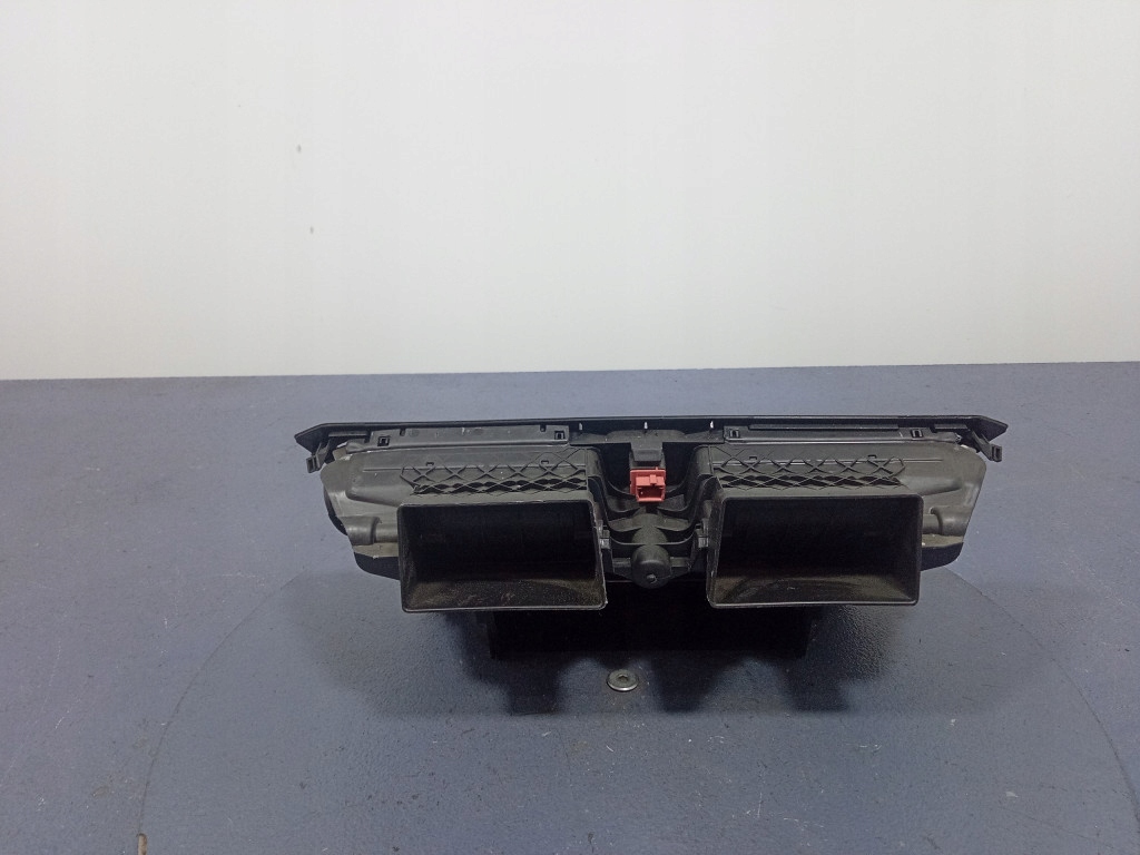 фото №2, Citroen c4 grand picasso i решётка обдув рамка радио 96821139zd