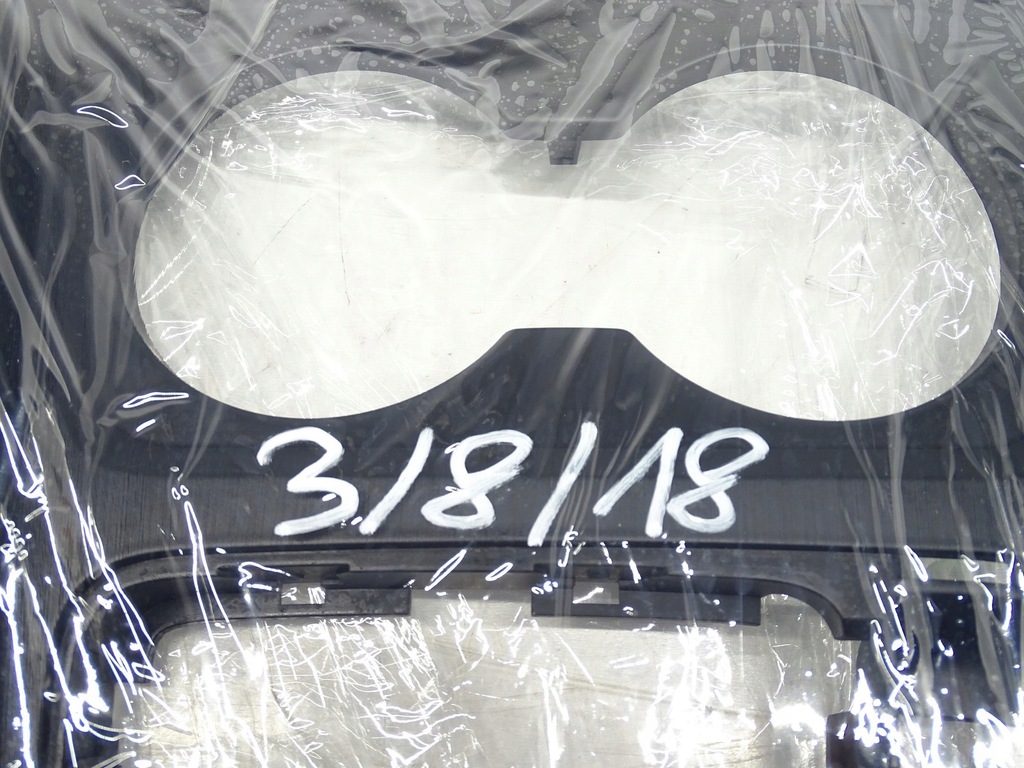 фото №7, Захист середня консолі audi a4 b9 8w2864241