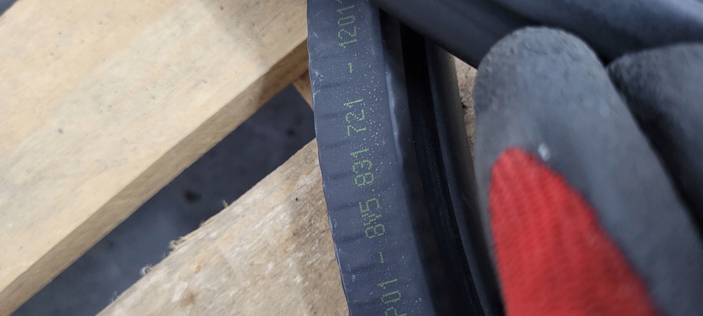 фото №9, A3 8v прокладка левая левый перед sedan 8v5831721