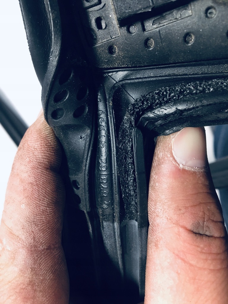 фото №2, Прокладка двері лівий задня toyota prius iv 15- wew