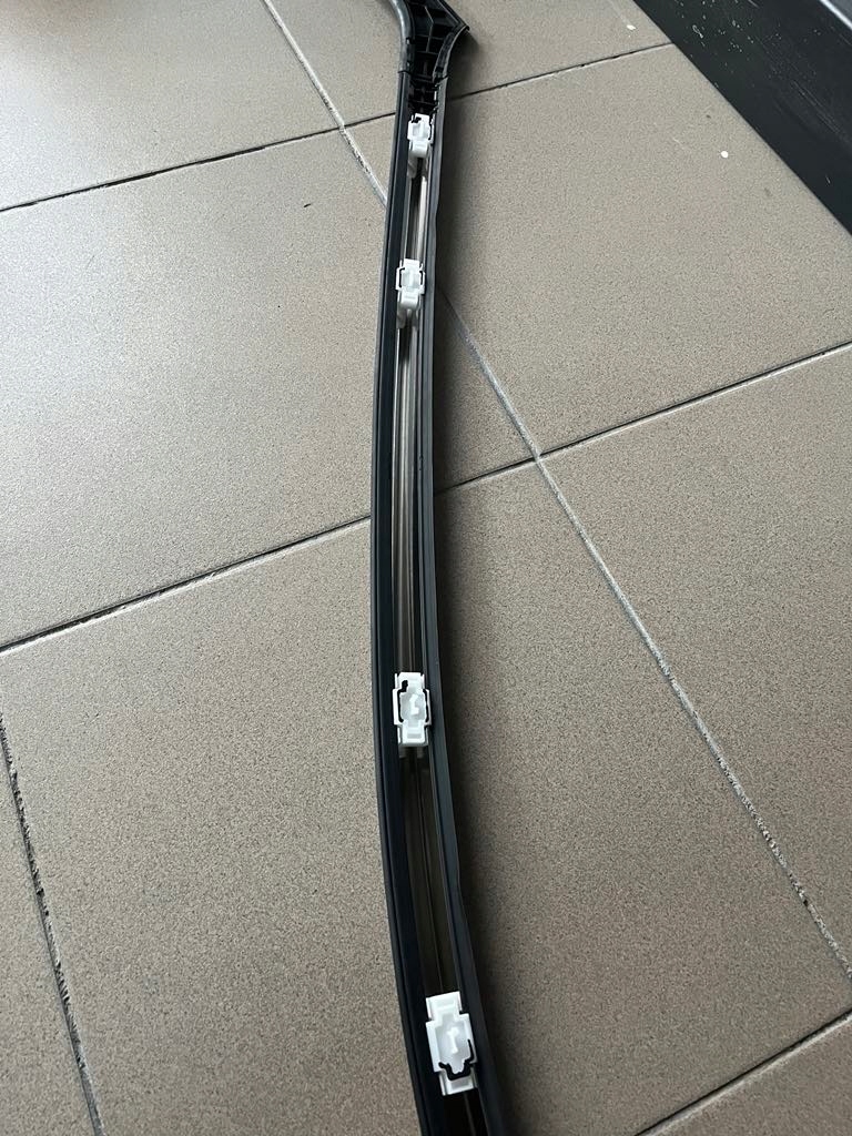 фото №10, Opel mokka ii молдинг кузовная левая 9834902480