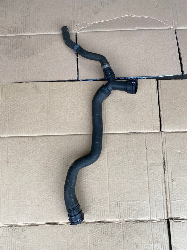 фото №1, Audi a4 b9 wąż шланг wody 8w0122101bh