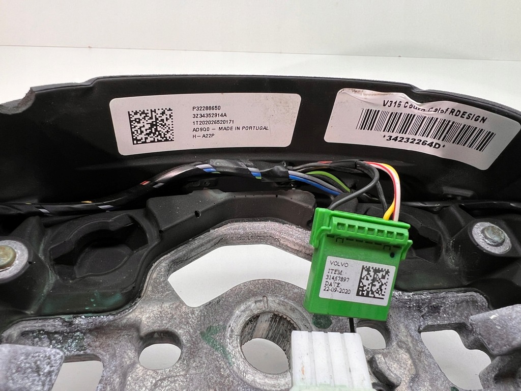 фото №3, Volvo xc40 повітропровід шкіра r-design