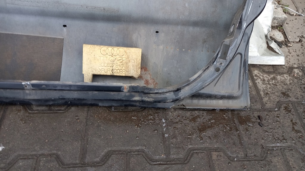 Дверь правое перед audi a4 b5 96r sedan Киев