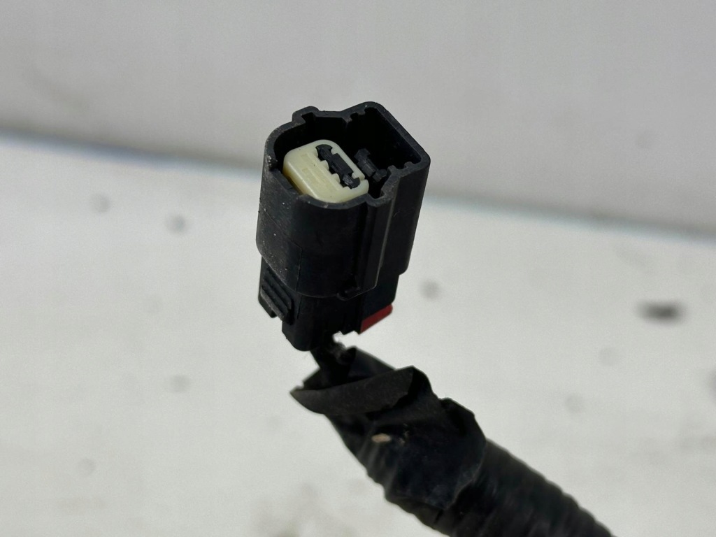 фото №5, Cadillac escalade 15-20r жгут электрическая заднего бампера лампа pdc oem