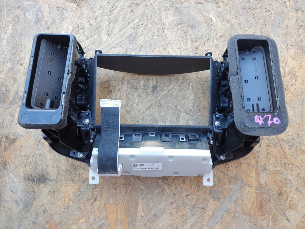 фото №8, Infiniti qx70 рамка навигации панель 28395 1dr5d