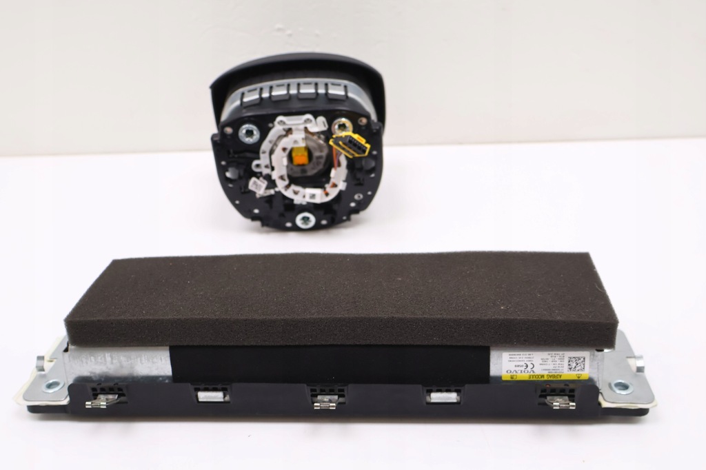 фото №8, Volvo xc60 xc90 v90 v60 s60 s90 подушка безопасности водителя подушка безопасности коленный p031351335