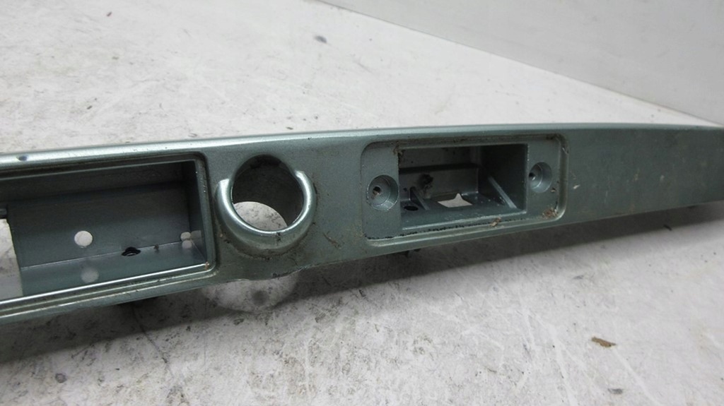 фото №6, Audi a8 d3 4e0827576 накладка кришки багажника молдинг кришки багажника