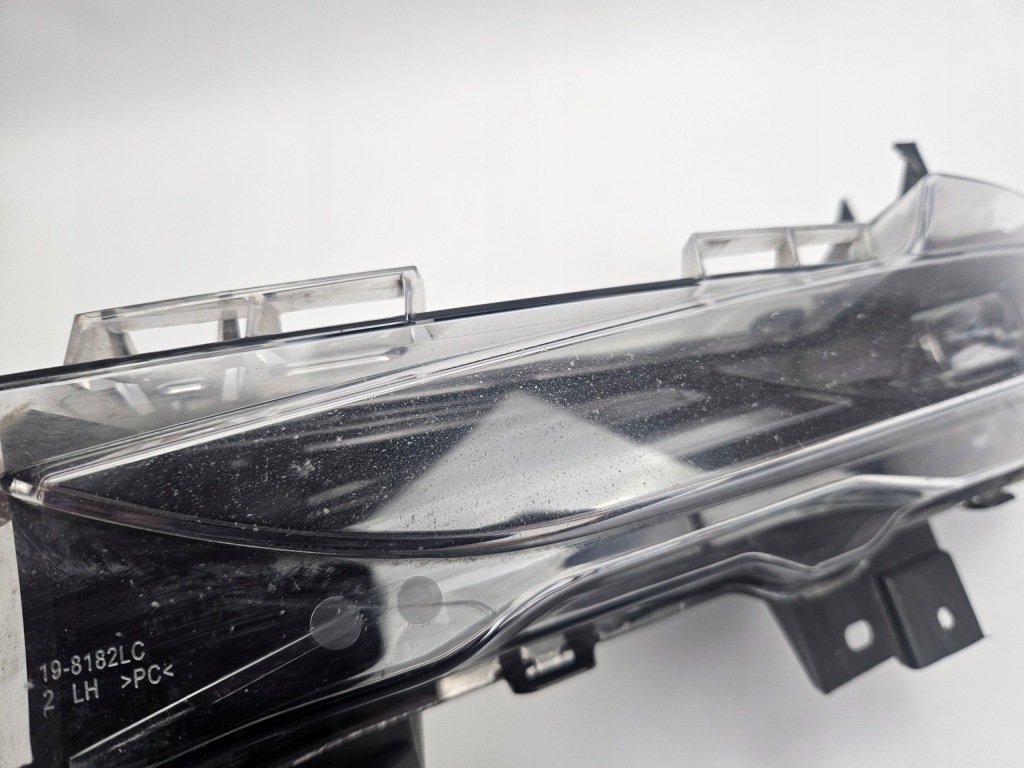 Tesla model 3 y рестайлінг  2017 - протитуманна фара led drl перед лівий 1624797-00-a Київ