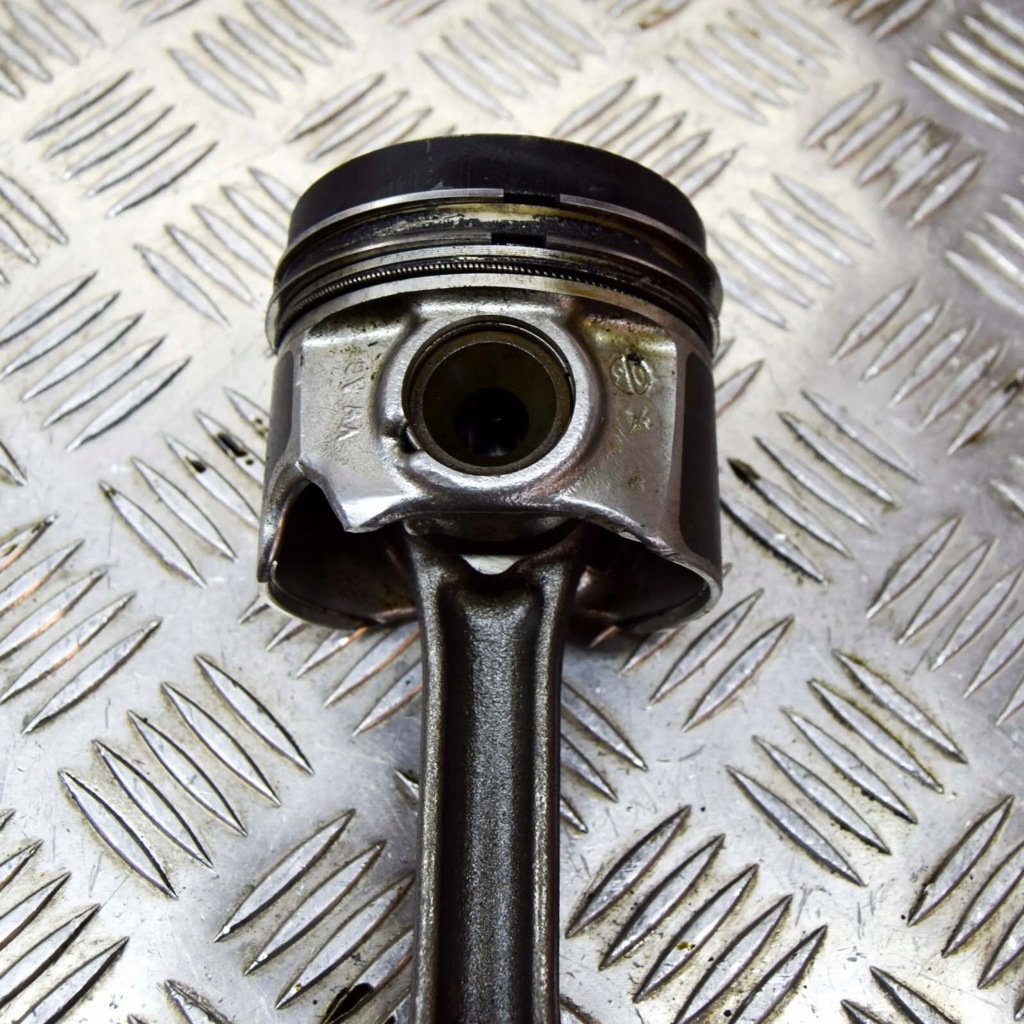 фото №7, Volkswagen golf vii 2013 поршень