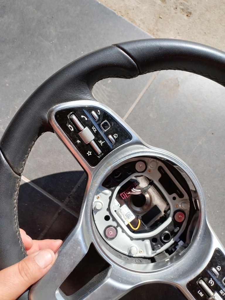 фото №9, Mercedes w177 воздуховод мультифункция подушка w руль air bag idealne