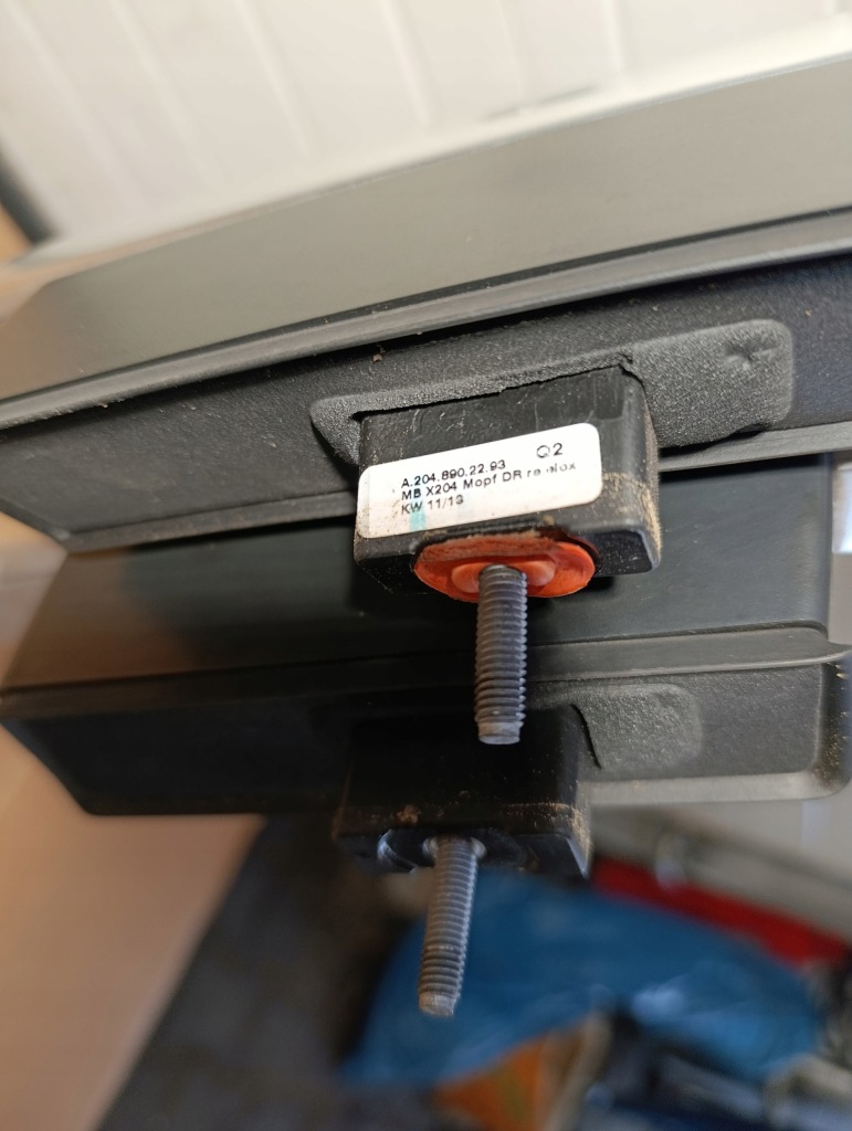 Mercedes glk x204 рейлинги кровельные левое  правый  комплект  a2048902193 a2048902293 Недорого