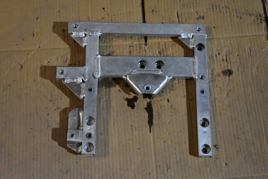 фото №1, Idealny кронштейн porsche panamera 970 1