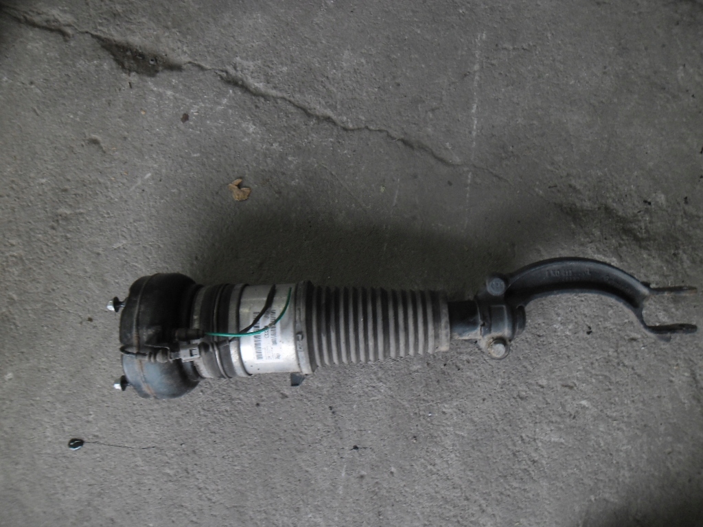 фото №1, Audi s6 c7 a6 4g амортизатор пневмоподушка sport правый prz