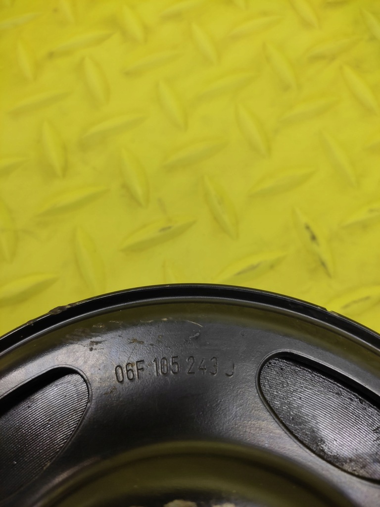 фото №4, Audi a6 c6 2.0 fsi шків 06f105243j