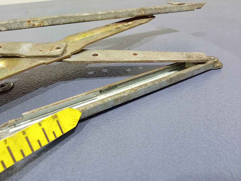 фото №8, Toyota avensis verso подъемник стекло задняя левый 85720-44050