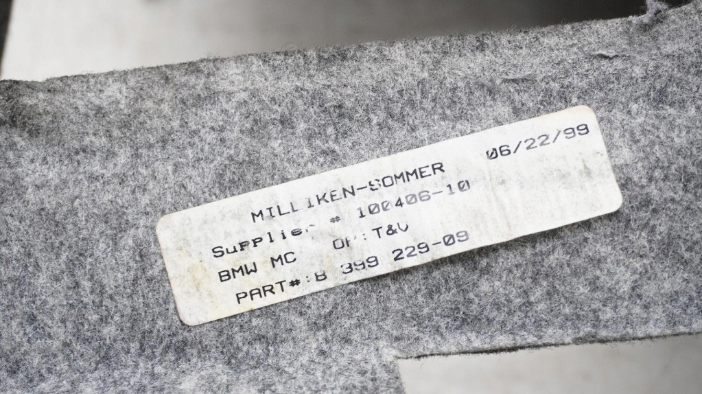 Обшивка багажника обшивка правый левый bmw z3 8399497 Цена