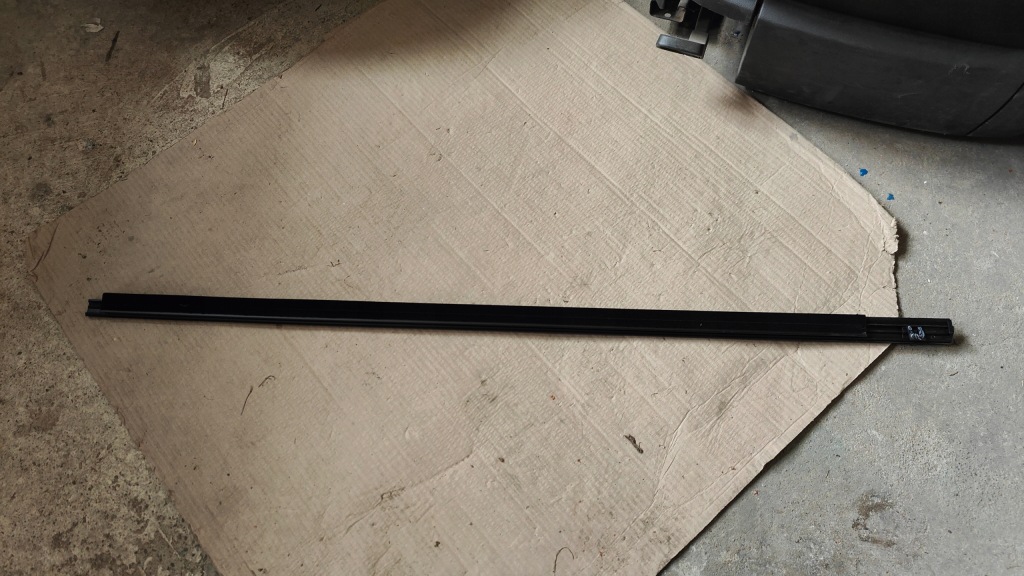 фото №6, Резиновый прокладка стекло наружной nissan xtrail t30 2001-2006 80820-8h300