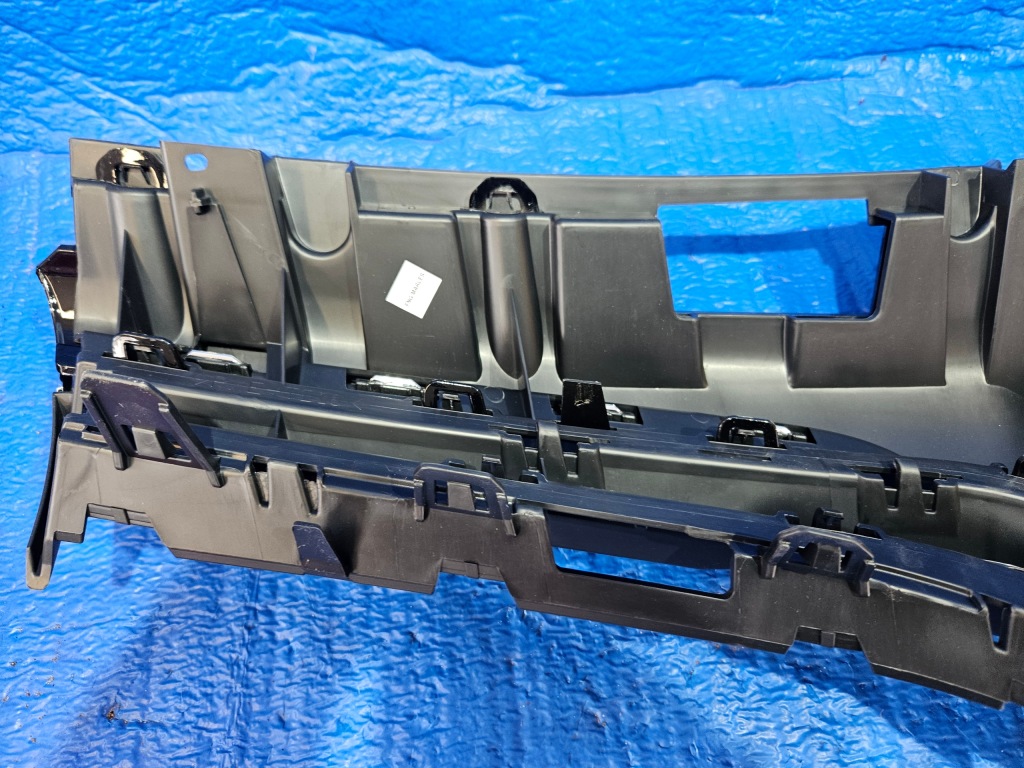 фото №7, Renault kangoo iii lift 623101381r решётка радиатора решётка радиатора бампера оригинал