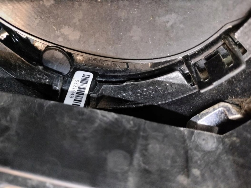 фото №8, Vw touran ii 2015- решётка радиатора решётка радиатора pod радар перед оригинал