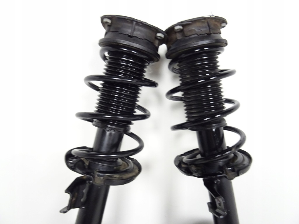 Audi a3 8v рестайлинг  амортизатор поворотный кулак правая 5q0256r 5q0413023eb Оригинал