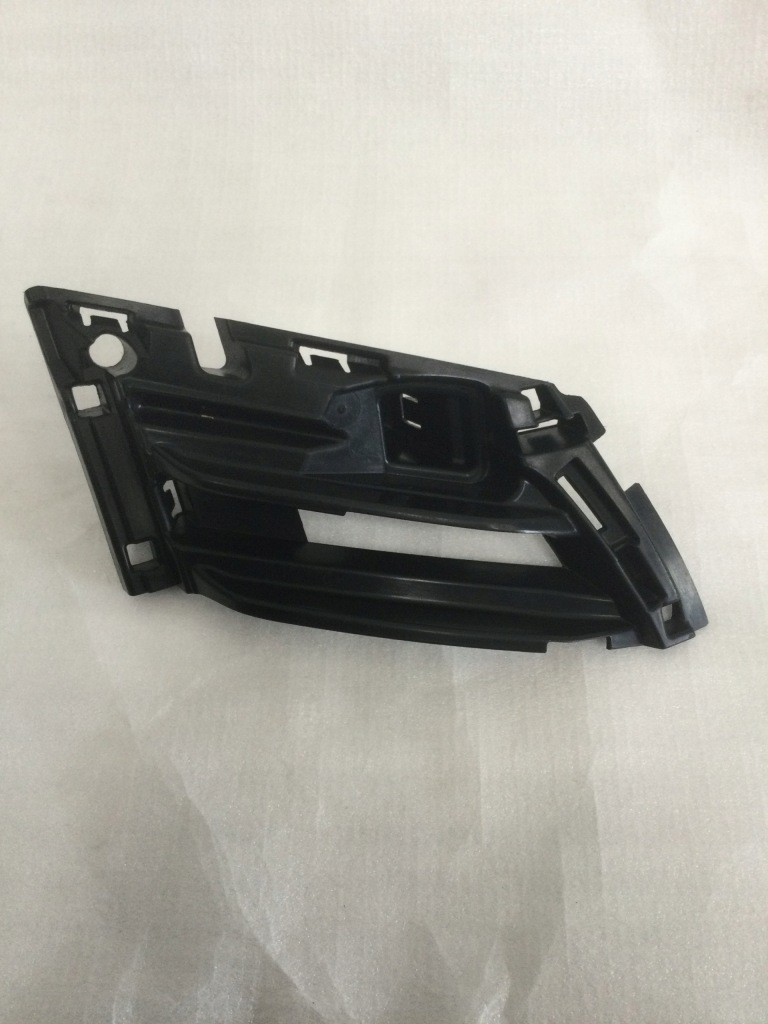 фото №1, Skoda octavia lll кронштейн решітка