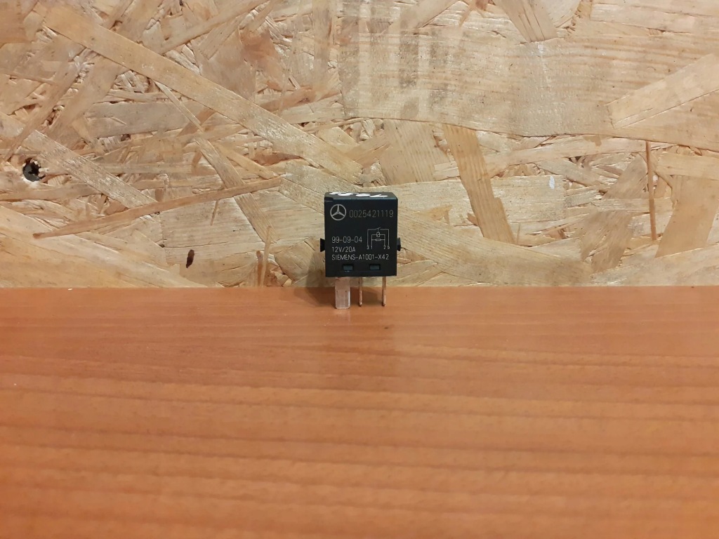 Купити Реле mercedes-benz a w168 1933 2000