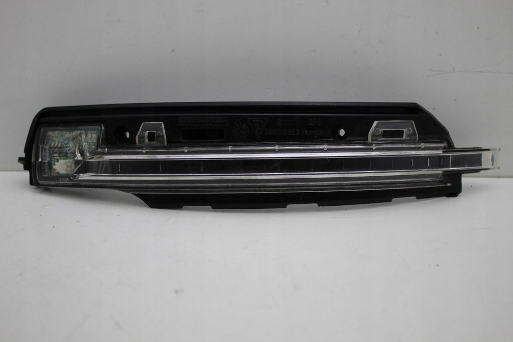 фото №1, Porsche macan 95b led лампа противотуманная фара левый идеальное состояние