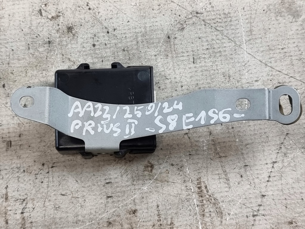 фото №8, Блок управления centralngo замка оригинальный номер 89991-47030 toyota prius ii 08r